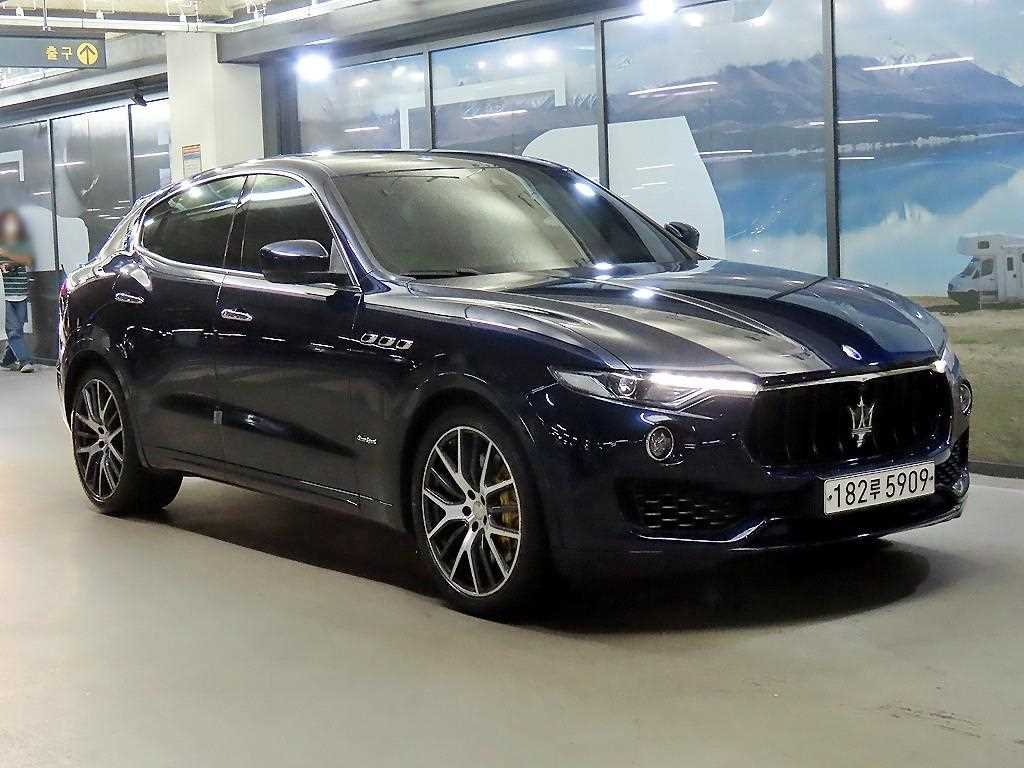 마세라티 르반떼 3.0 S AWD 스포츠
