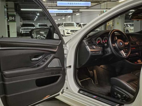 BMW M5 M5 세단 컴페티션 에디션 사진 8