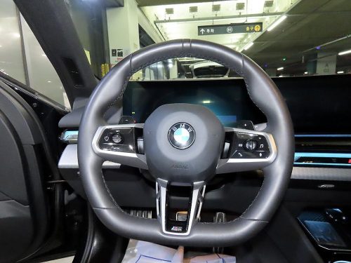 BMW 5시리즈 (G60) 520i 사진 8