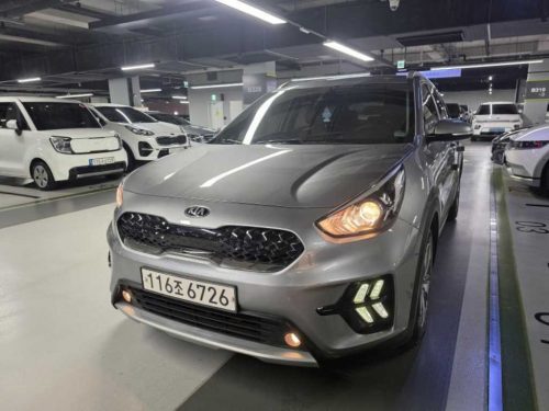 기아 더 뉴 니로 1.6 HEV 럭셔리 사진 2