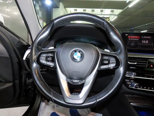 BMW 5시리즈 (G30) 530i M 스포츠 플러스 사진 8