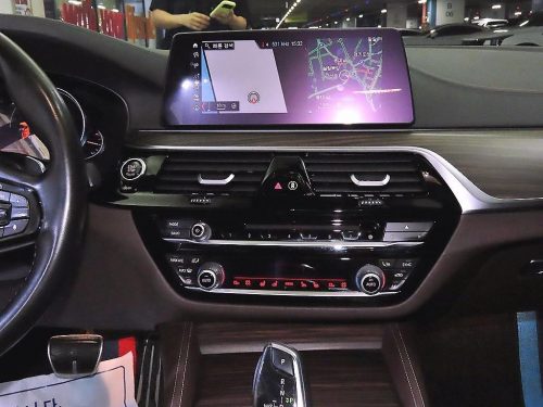 BMW 5시리즈 (G30) 520d xDrive M 스포츠 플러스 사진 11