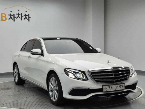 벤츠 E-클래스 W213 E300 4MATIC 익스클루시브 사진 모두보기