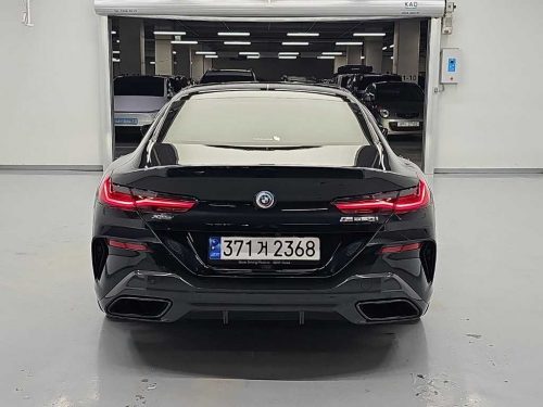 BMW 8시리즈 (G15) M850i xDrive 그란 쿠페 사진 3