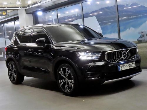 볼보 XC40 B4 AWD 인스크립션