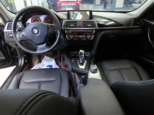 BMW 3시리즈 (F30) 320d 사진 10
