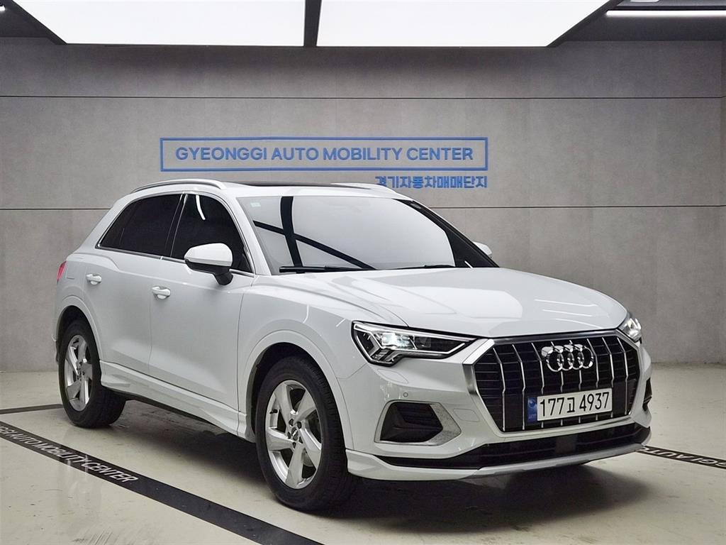 아우디 Q3 (F3) 35 TDI 프리미엄