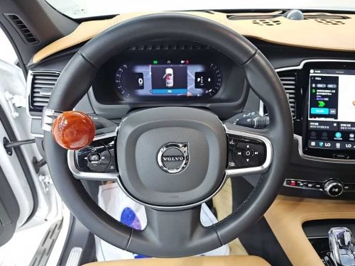 볼보 XC90 2세대 2.0 B6 AWD 사진 9