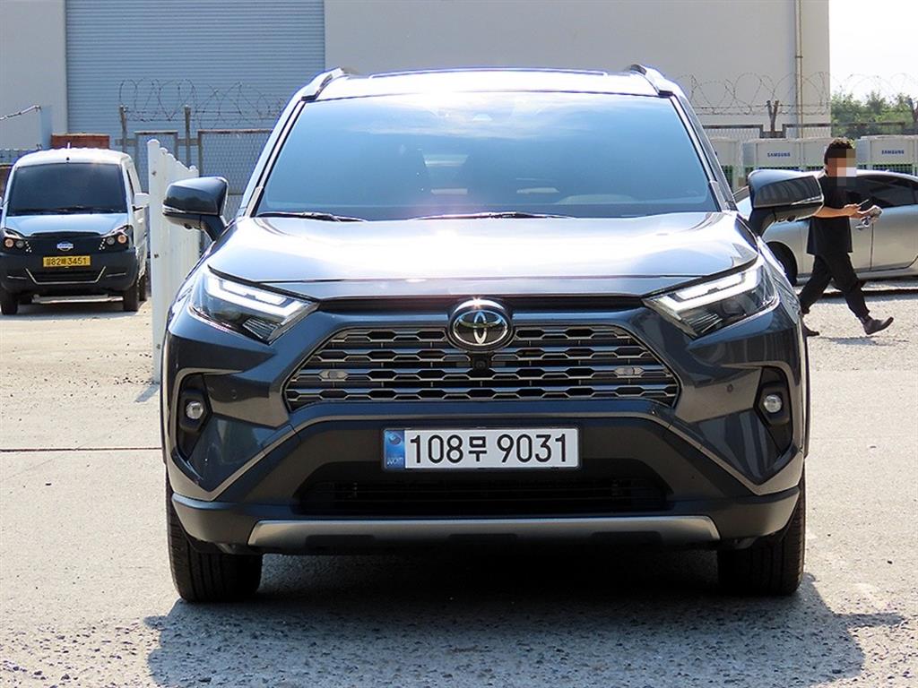 토요타 RAV4(5세대) 2.5 4WD 하이브리드 LTD