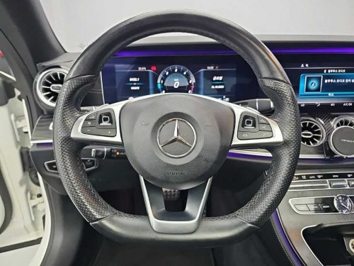 벤츠 E-클래스 W213 E220d 쿠페 사진 9