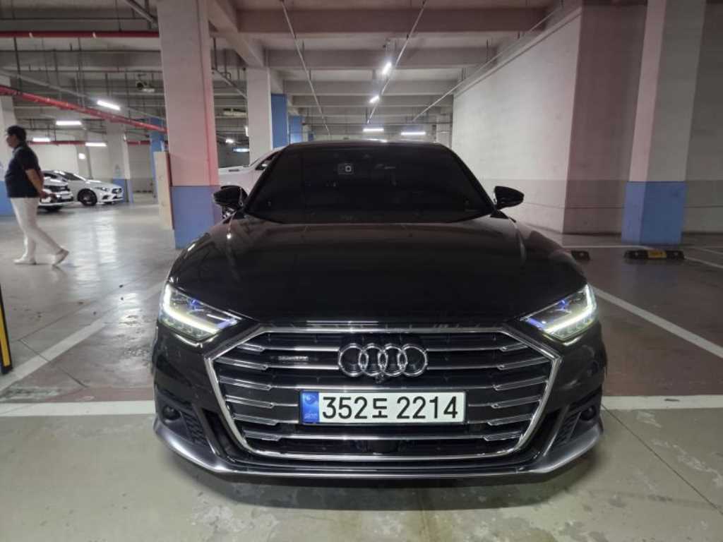 아우디 A8 (D5) 50 TDI 콰트로 LWB