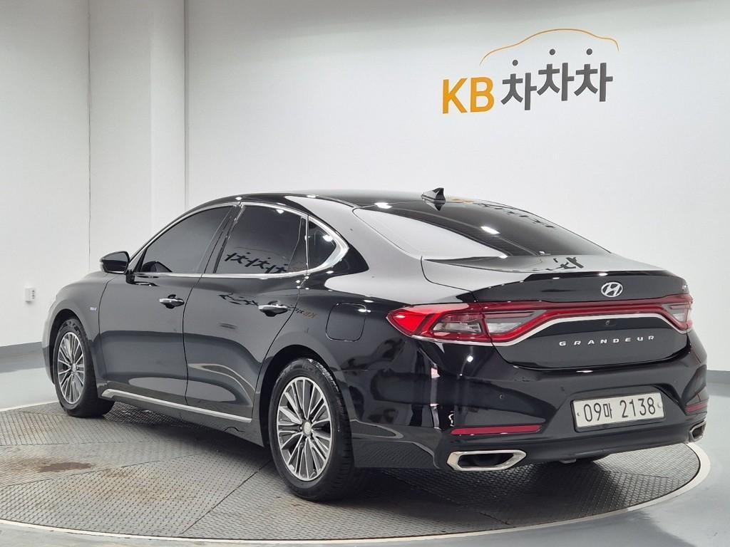 차량사진 2