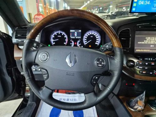 KG모빌리티(쌍용) 뉴체어맨W 가솔린 4WD CW700 4TRONIC 사진 8