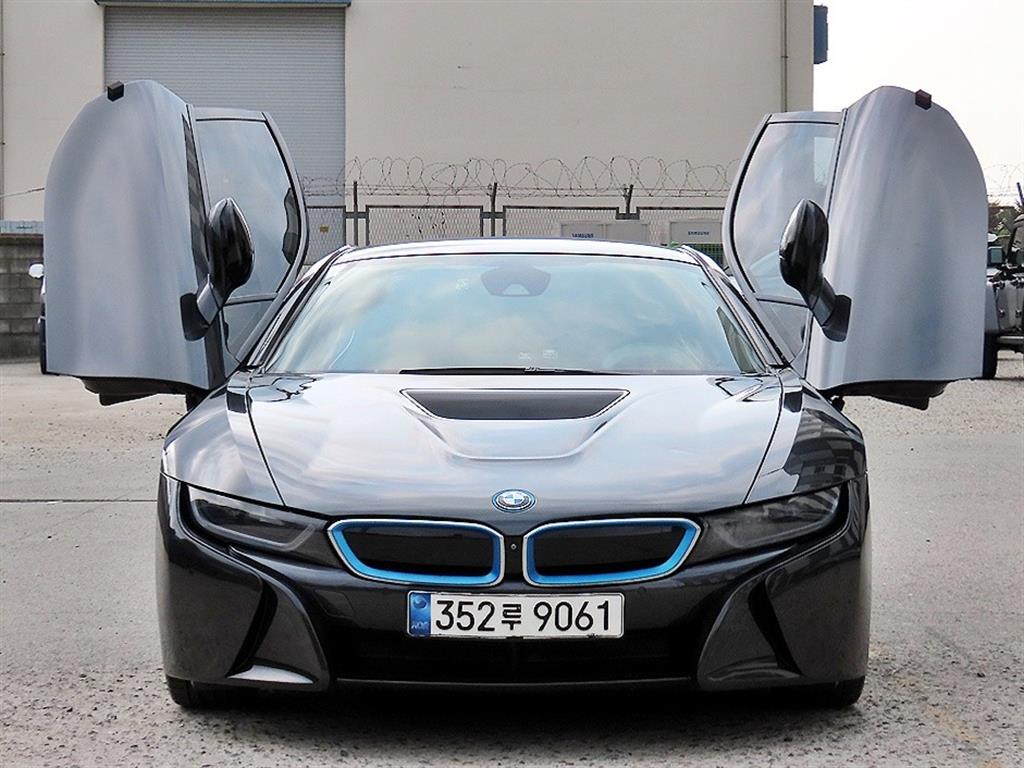 BMW BMW i8