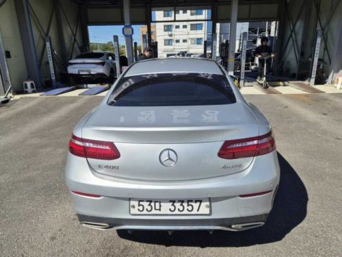 벤츠 E-클래스 W213 E400 4MATIC 쿠페 사진 모두보기