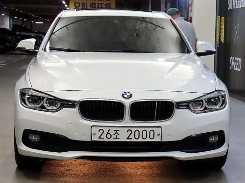 BMW 3시리즈 (F30) 320d xDrive 사진 2