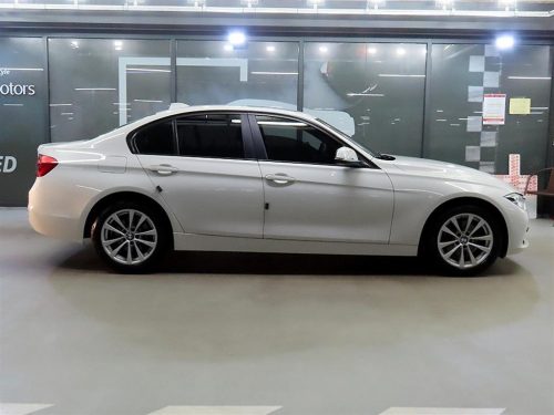 BMW 3시리즈 (F30) 320d xDrive 사진 3