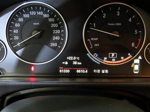 BMW 3시리즈 (F30) 320d xDrive 사진 9