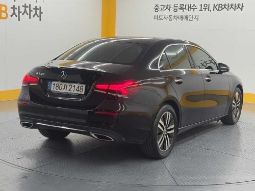 벤츠 A클래스 W177 A220 세단 사진 4