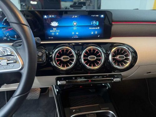 벤츠 A클래스 W177 A220 세단 사진 10