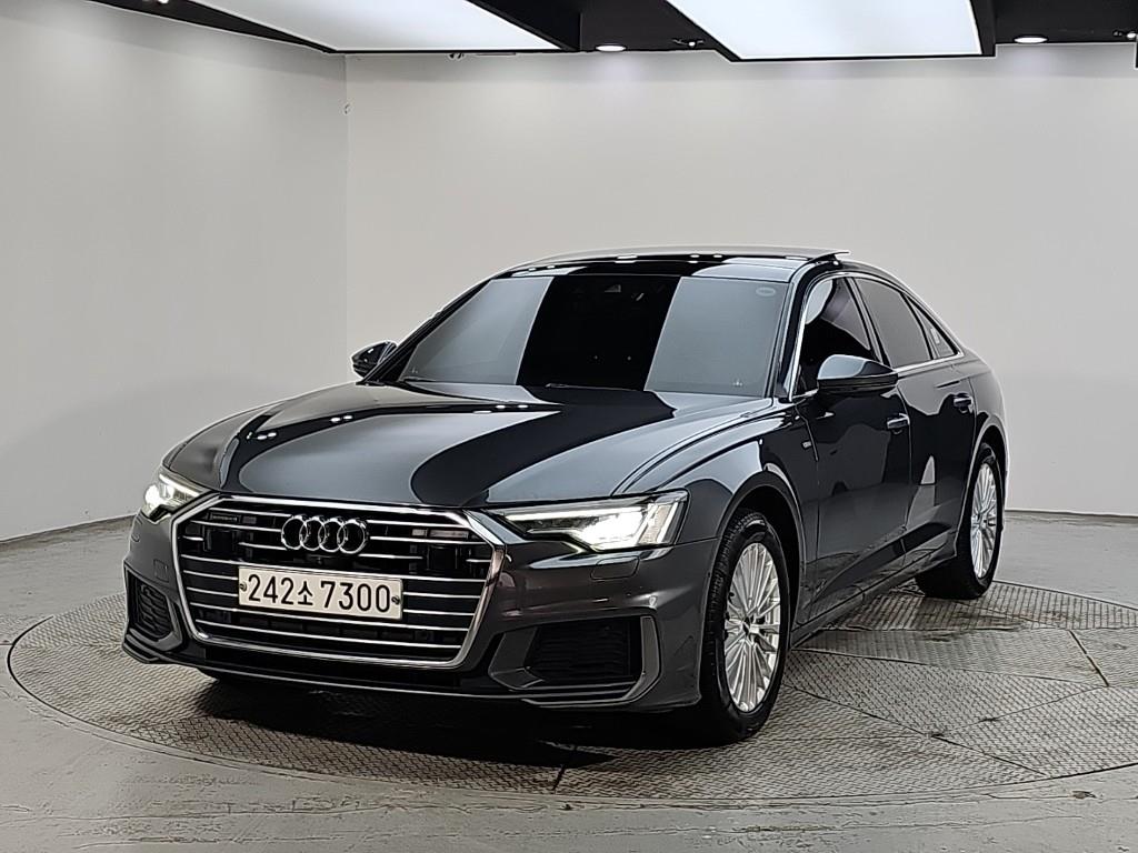 아우디 A6 (C8) 45 TFSI 콰트로 프리미엄