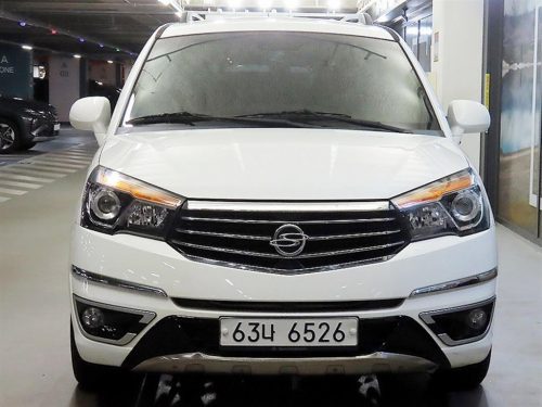 KG모빌리티(쌍용) 코란도투리스모 4WD TX 사진 2
