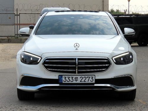 벤츠 E-클래스 W213 E300e 4MATIC 익스클루시브
