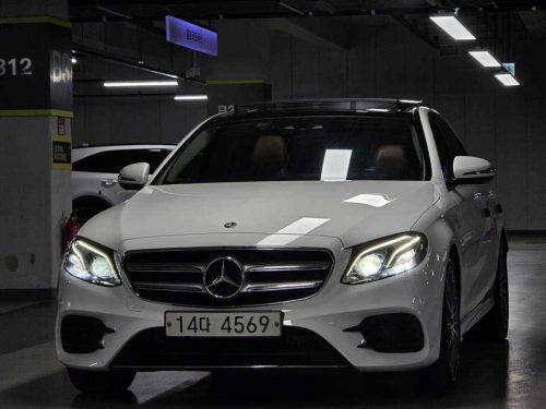 벤츠 E-클래스 W213 E300 4MATIC AMG LINE