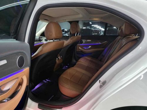 벤츠 E-클래스 W213 E300 4MATIC AMG LINE 사진 8