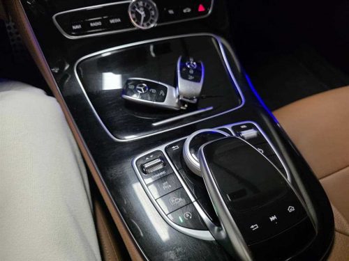 벤츠 E-클래스 W213 E300 4MATIC AMG LINE 사진 10