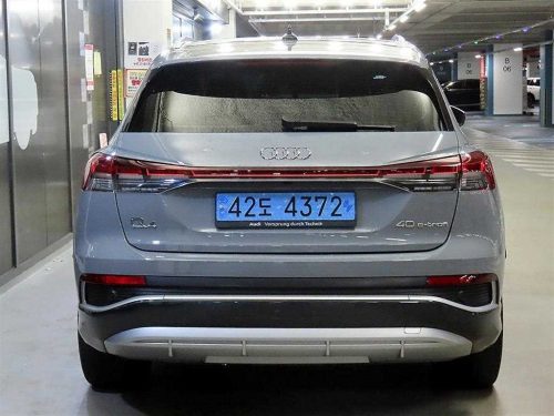 아우디 Q4 e-트론 40 프리미엄 사진 5