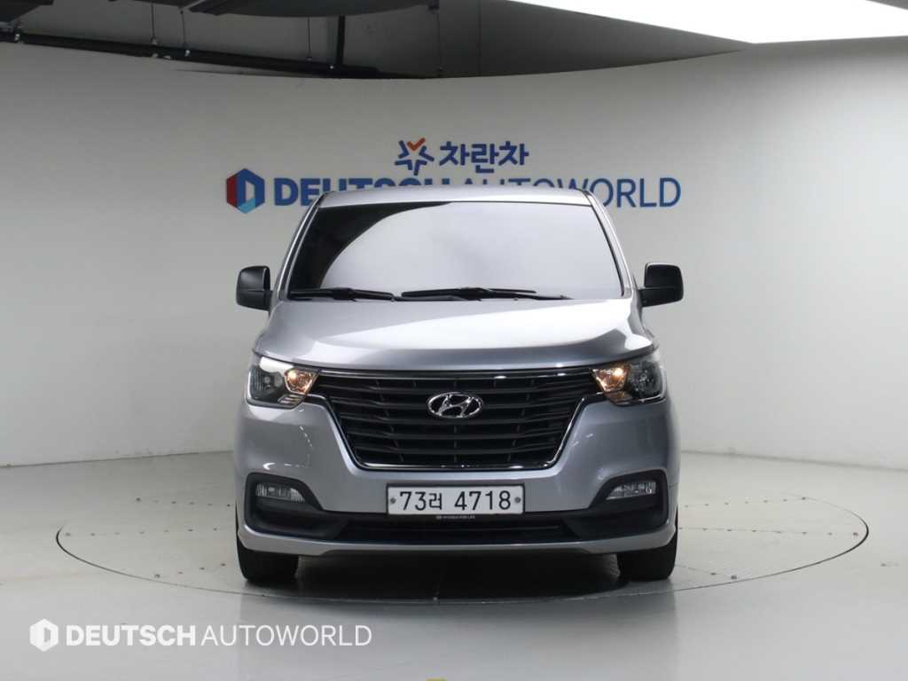 현대 더 뉴 그랜드 스타렉스 2WD 웨건 12인승