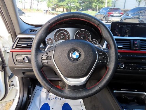 BMW 3시리즈 (F30) 320d 스포츠 사진 8