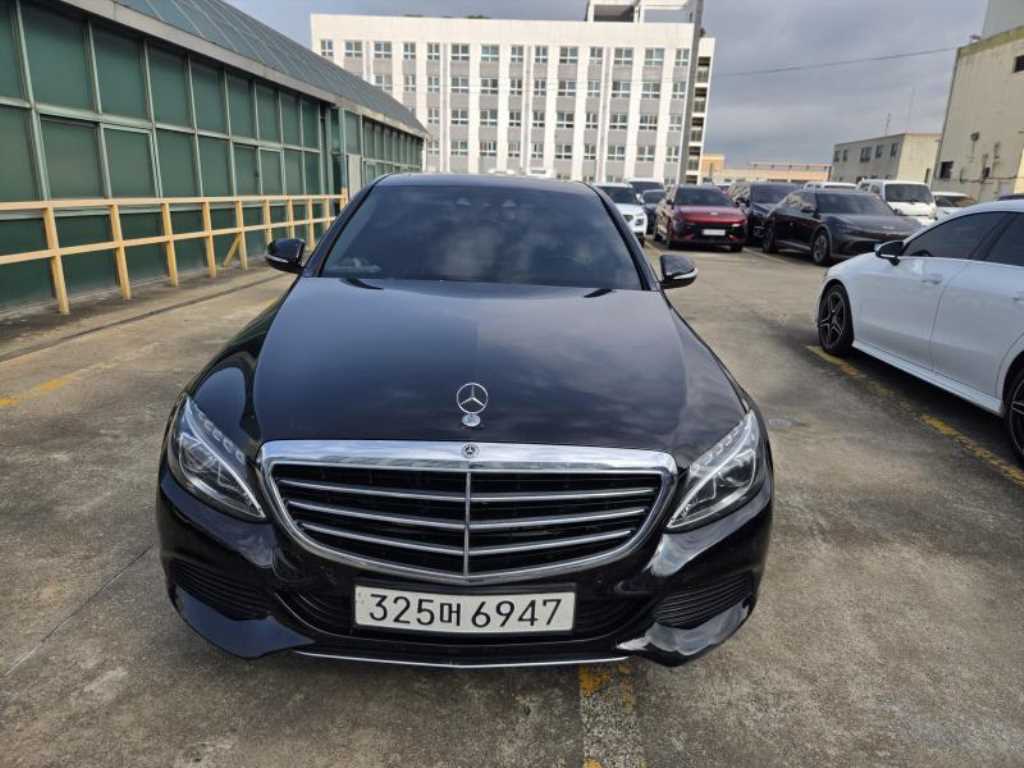 벤츠 C클래스 W205 C220 블루텍 아방가르드