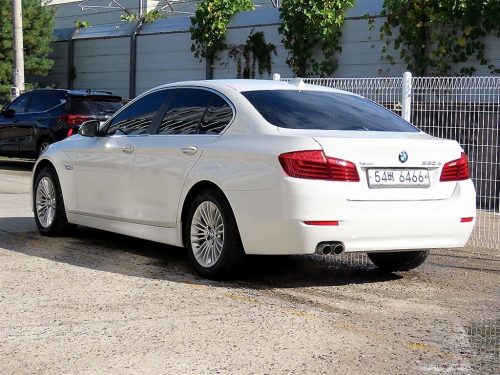 BMW 5시리즈 (F10) 520d xDrive 사진 3