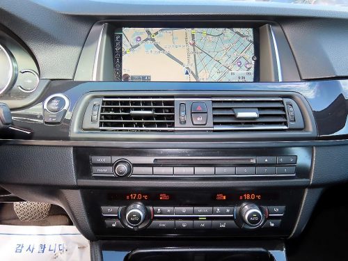 BMW 5시리즈 (F10) 520d xDrive 사진 15