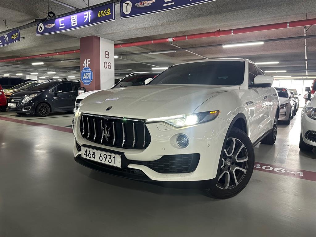 마세라티 르반떼 3.0 AWD