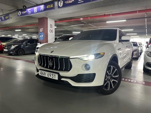 마세라티 르반떼 3.0 AWD
