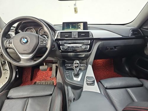 BMW 4시리즈 (F32) 420d xDRIVE 그란쿠페 스포츠 사진 5