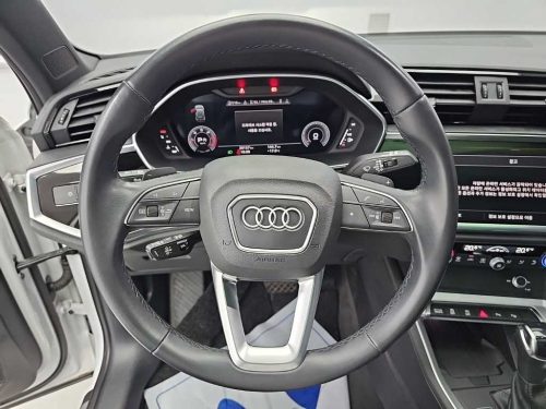 아우디 Q3 (F3) 35 TDI 콰트로 프리미엄 사진 9