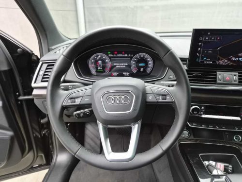 아우디 Q5 (FY) 45 TFSI 콰트로 프리미엄 스포트백 사진 9