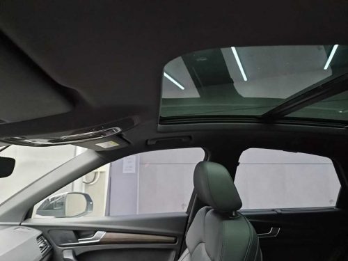 아우디 Q5 (FY) 45 TFSI 콰트로 프리미엄 스포트백 사진 모두보기