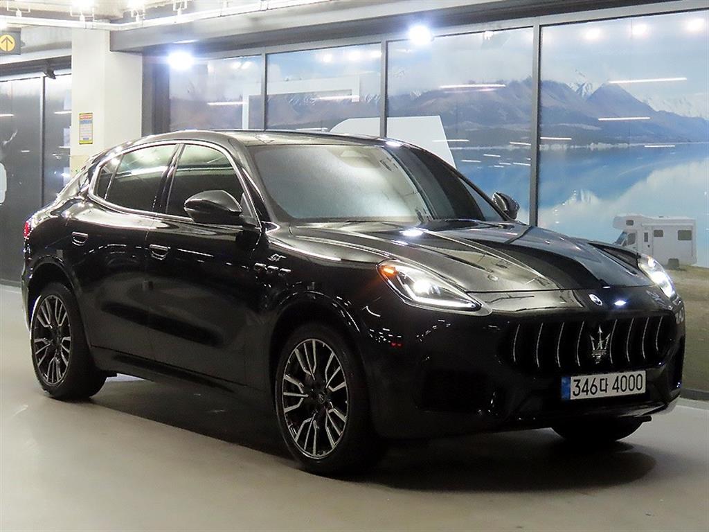 마세라티 그레칼레 2.0 AWD