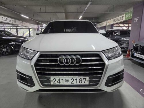 아우디 Q7 (4M) 45 TFSI 콰트로