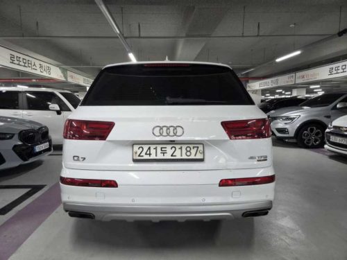 아우디 Q7 (4M) 45 TFSI 콰트로 사진 3