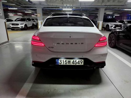 제네시스 더 뉴 G70 가솔린 2.0T 2WD 사진 모두보기