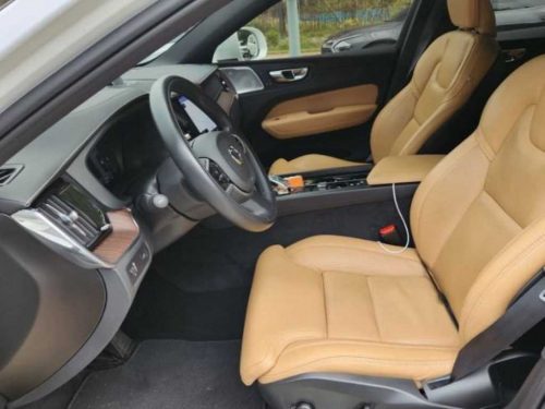 볼보 XC60(2세대) B5 AWD 인스크립션 사진 5